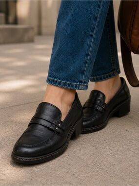 Cobb Hill slip-on shoes by New Balance black leather classic comfortable work 8